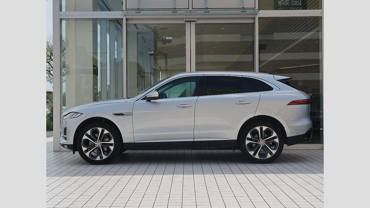 2023 認定中古車 Jaguar F-Pace ハクバシルバー P250 AWD（オートマチック） S
