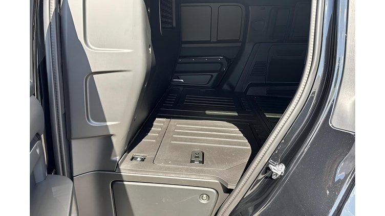 2025 Approved Land Rover Defender 110 Santorini Black 3.0 D250 Hard Top X-Dynamic SE