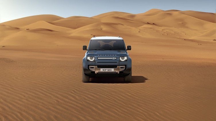 2023 認定中古車 Land Rover Defender 110 タスマンブルー P300 AWD（AT） SE