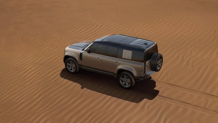 2023 認定中古車 Land Rover Defender 110 ゴンドワナストーン D300 AWD（AT） X
