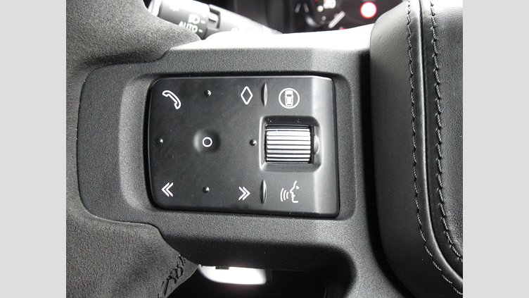 2024 認定中古車 Land Rover Defender 110 サントリーニブラック P525 AWD (AT) V8