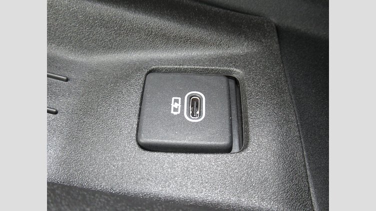 2024 認定中古車 Land Rover Defender 110 サントリーニブラック P525 AWD (AT) V8
