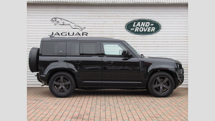 2024 認定中古車 Land Rover Defender 110 サントリーニブラック P525 AWD (AT) V8