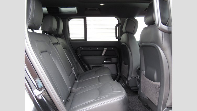 2024 認定中古車 Land Rover Defender 110 サントリーニブラック P525 AWD (AT) V8