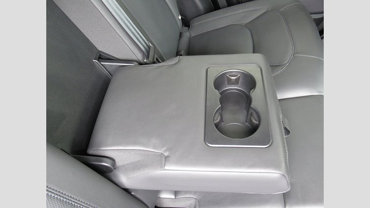 2024 認定中古車 Land Rover Defender 110 サントリーニブラック P525 AWD (AT) V8