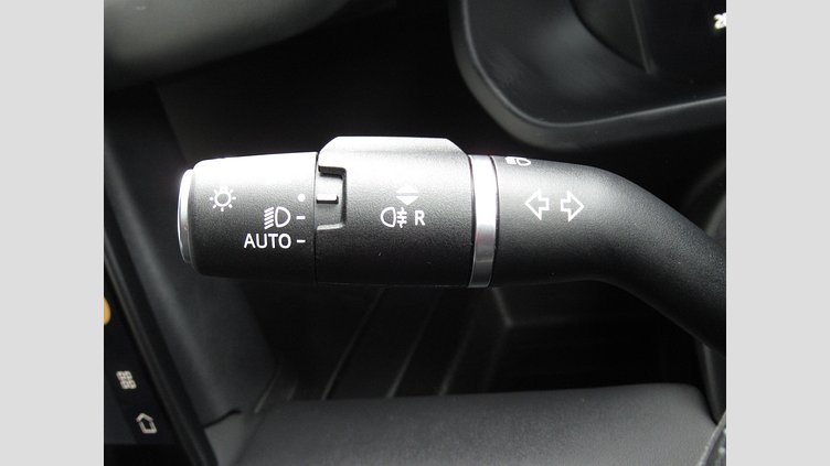 2024 認定中古車 Land Rover Defender 110 サントリーニブラック P525 AWD (AT) V8