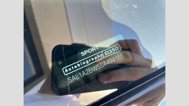 2025 SKLADOVÉ VOZIDLÁ Land Rover Range Rover Sport Čierna Santorini D350 MHEV AWD Automat Autobiography