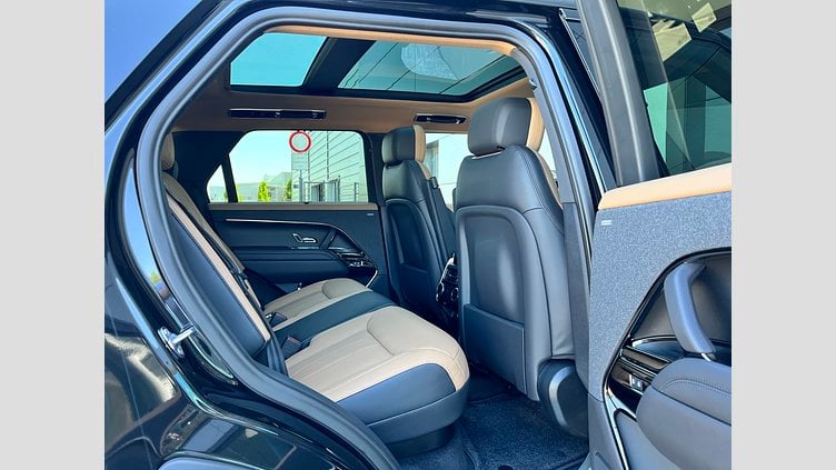 2025 SKLADOVÉ VOZIDLÁ Land Rover Range Rover Sport Santorini Black D350 MHEV AWD Automat Autobiography
