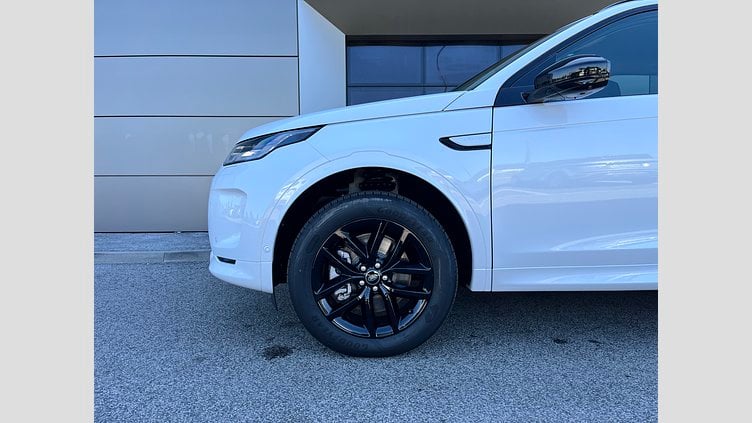 2025 SKLADOVÉ VOZIDLÁ Land Rover Discovery Sport Perleťová biela Ostuni (overiť dostupnosť u predajcu) AWD AUTOMAT PHEV Discovery Sport S