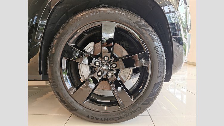 2024 認定中古車 Land Rover Defender 110 サントリーニブラック D300 AWD（AT） X-DYNAMIC HSE