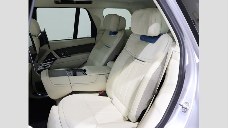 2023 認定中古車 Land Rover Range Rover ハクバシルバー P530 AWD（AT） スタンダードホイールベース SV