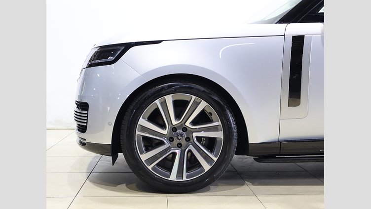 2023 認定中古車 Land Rover Range Rover ハクバシルバー P530 AWD（AT） スタンダードホイールベース SV