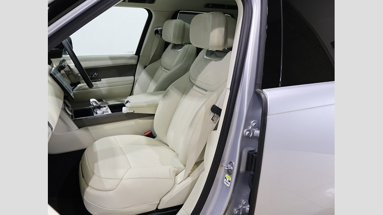 2023 認定中古車 Land Rover Range Rover ハクバシルバー P530 AWD（AT） スタンダードホイールベース SV