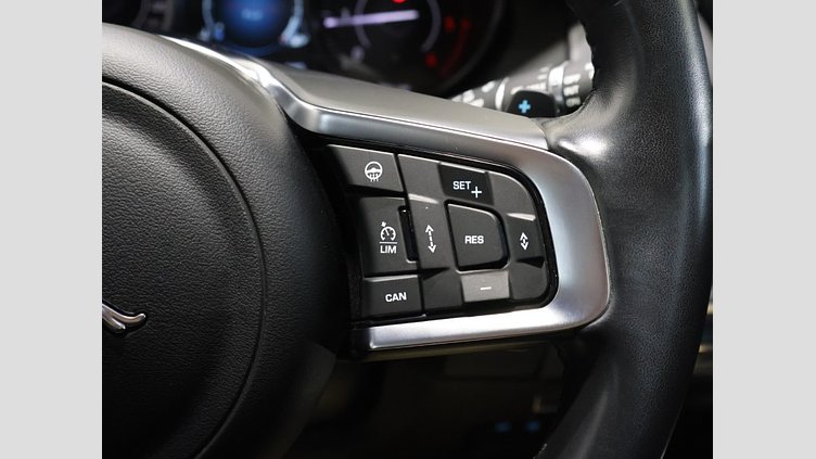 2020 認定中古車 Jaguar E-Pace サントリーニブラック D180 オートマチック全輪駆動 S