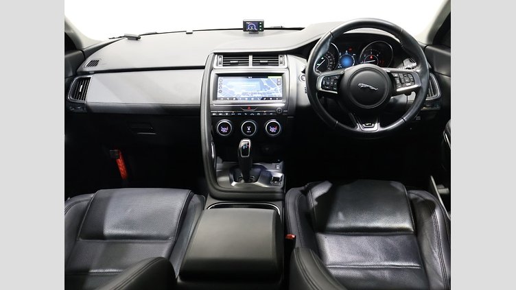 2020 認定中古車 Jaguar E-Pace サントリーニブラック D180 オートマチック全輪駆動 S