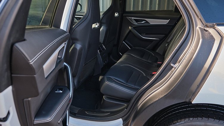 2025 Approved Jaguar F-Pace Fuji White P400e R-Dynamic HSE