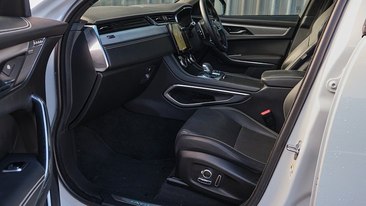 2025 Approved Jaguar F-Pace Fuji White P400e R-Dynamic HSE
