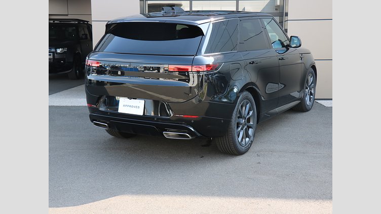 2025 認定中古車 Land Rover Range Rover Sport サントリーニブラック P550eプラグインハイブリッド（ガソリン） スタンダードホイールベース Dynamic SE