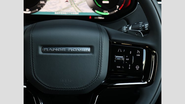 2025 認定中古車 Land Rover Range Rover Sport サントリーニブラック P550eプラグインハイブリッド（ガソリン） スタンダードホイールベース Dynamic SE