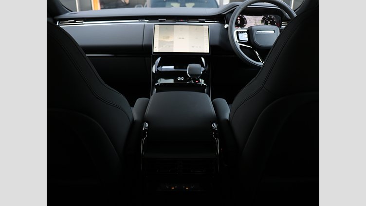 2025 認定中古車 Land Rover Range Rover Sport サントリーニブラック P550eプラグインハイブリッド（ガソリン） スタンダードホイールベース Dynamic SE
