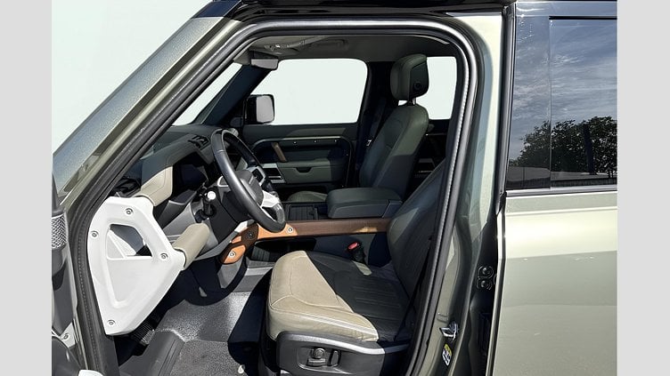 2020 Approved Land Rover Defender 110 Pangea Green 2.0 D240 HSE