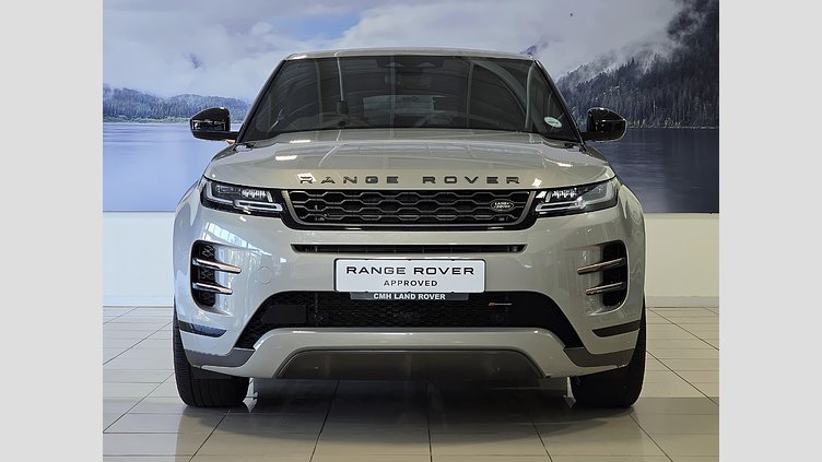 2023 Approved Land Rover Range Rover Evoque Silicon Silver The 2023 Land Rover Range Rover Evoque 2.0D SE R-Dynamic (D200) with 147kW is a diesel-powered SUV known for its stylish design and sporty R-Dynamic trim. 
BALANCE OF MAINTENANCE PLAN VALID UNTIL 100 000KM Range Rover Evoque 2.0D SE R-Dynamic 147KW (D200)