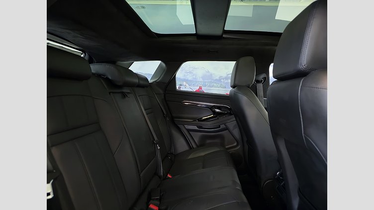 2023 Approved Land Rover Range Rover Evoque Silicon Silver The 2023 Land Rover Range Rover Evoque 2.0D SE R-Dynamic (D200) with 147kW is a diesel-powered SUV known for its stylish design and sporty R-Dynamic trim. 
BALANCE OF MAINTENANCE PLAN VALID UNTIL 100 000KM Range Rover Evoque 2.0D SE R-Dynamic 147KW (D200)