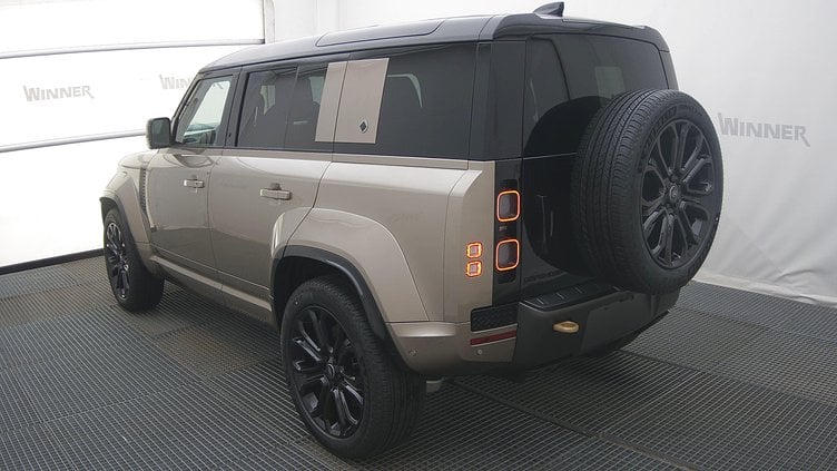 2025 Новий Land Rover Defender 110 Petra Copper 4WD OCTA