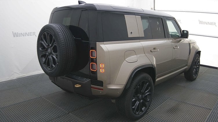 2025 Новий Land Rover Defender 110 Petra Copper 4WD OCTA