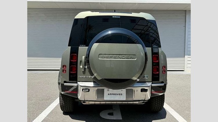 2023 認定中古車 Land Rover Defender 110 パンゲアグリーン P300 AWD（AT） SE