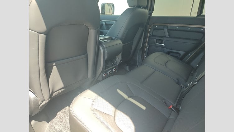 2024 Approved/Jazdené Land Rover Defender 110 Gondwana Stone 4x4 3.0D I6 D300 MHEV X-Dynamic SE A/T AWD