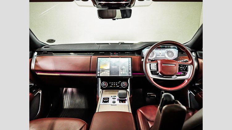 2022 Approved Land Rover Range Rover Fuji White AWD 4.4 HSE (P530)