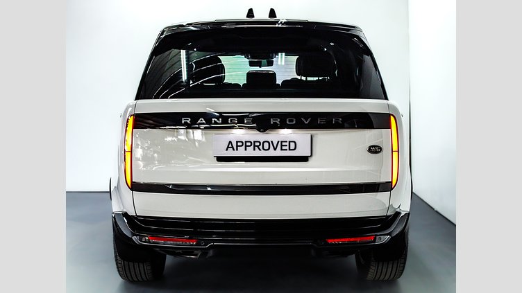 2022 Approved Land Rover Range Rover Fuji White AWD 4.4 HSE (P530)
