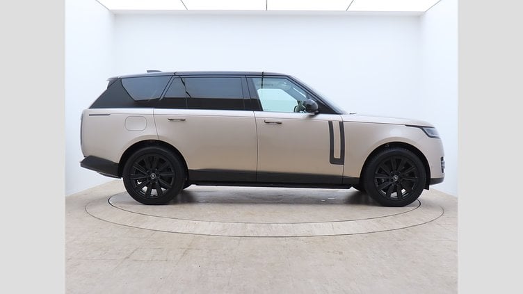 2024 認定中古車 Land Rover Range Rover バトゥミゴールド P530 AWD（AT） ロングホイールベース7席シート Autobiography