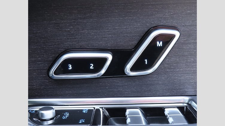 2024 認定中古車 Land Rover Range Rover バトゥミゴールド P530 AWD（AT） ロングホイールベース7席シート Autobiography