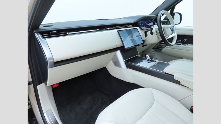 2024 認定中古車 Land Rover Range Rover バトゥミゴールド P530 AWD（AT） ロングホイールベース7席シート Autobiography