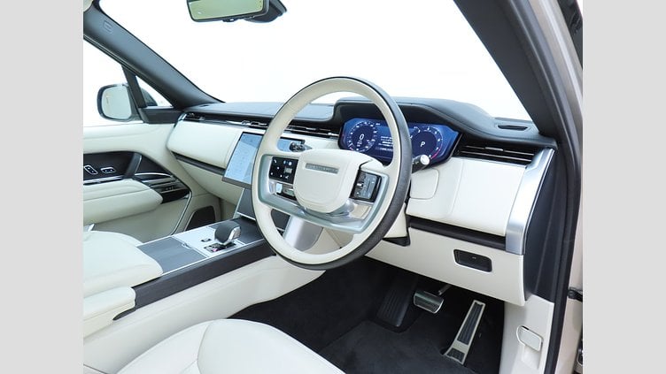 2024 認定中古車 Land Rover Range Rover バトゥミゴールド P530 AWD（AT） ロングホイールベース7席シート Autobiography