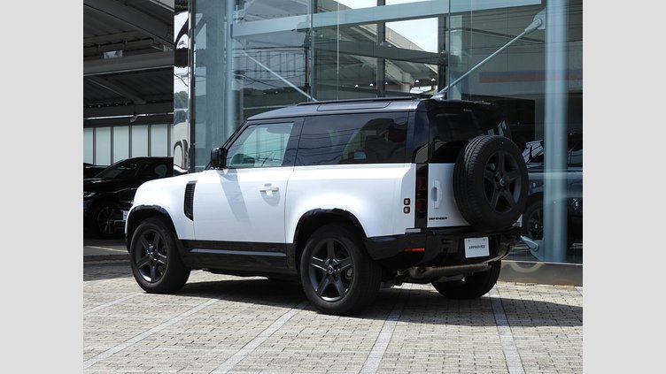 2022 認定中古車 Land Rover Defender 90 ユーロンホワイト P300 AWD（AT） X-DYNAMIC SE