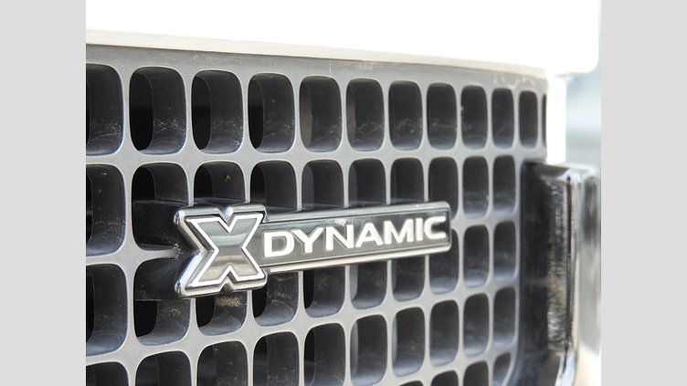 2022 認定中古車 Land Rover Defender 90 ユーロンホワイト P300 AWD（AT） X-DYNAMIC SE