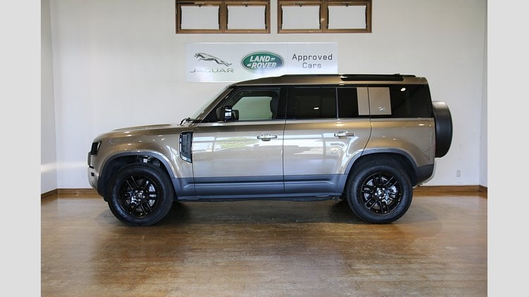 2023 認定中古車 Land Rover Defender 110 ゴンドワナストーン D300 AWD（AT） S