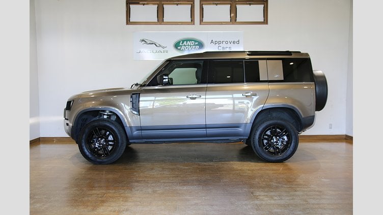 2023 認定中古車 Land Rover Defender 110 ゴンドワナストーン D300 AWD（AT） S