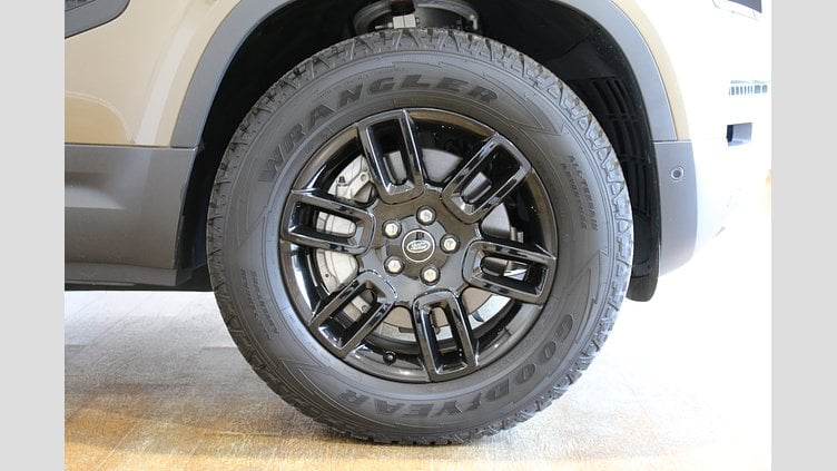 2023 認定中古車 Land Rover Defender 110 ゴンドワナストーン D300 AWD（AT） S