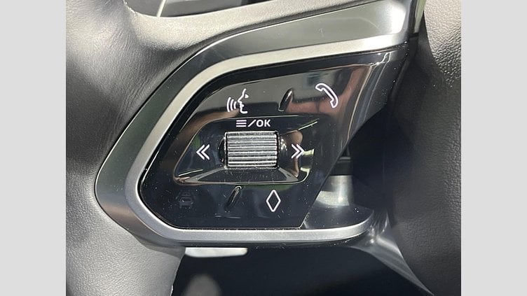 2023 認定中古車 Jaguar F-Pace サントリーニブラック P250 AWD（オートマチック） R-DYNAMIC SE