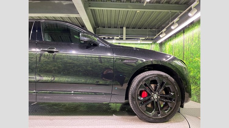 2023 認定中古車 Jaguar F-Pace サントリーニブラック P250 AWD（オートマチック） R-DYNAMIC SE