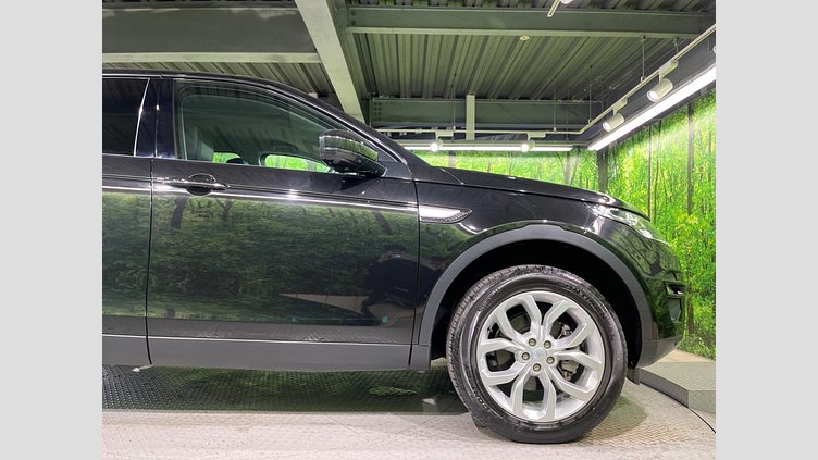 2015 認定中古車 Land Rover Discovery Sport Santorini Black 2.0 litre Si4 Petrol HSE
