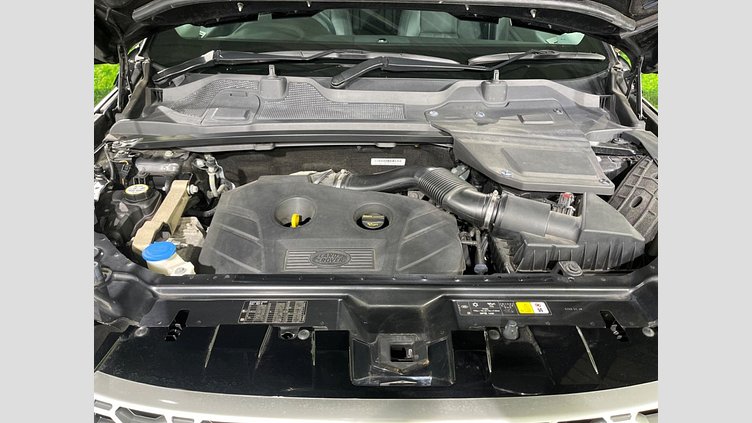 2015 認定中古車 Land Rover Discovery Sport Santorini Black 2.0 litre Si4 Petrol HSE