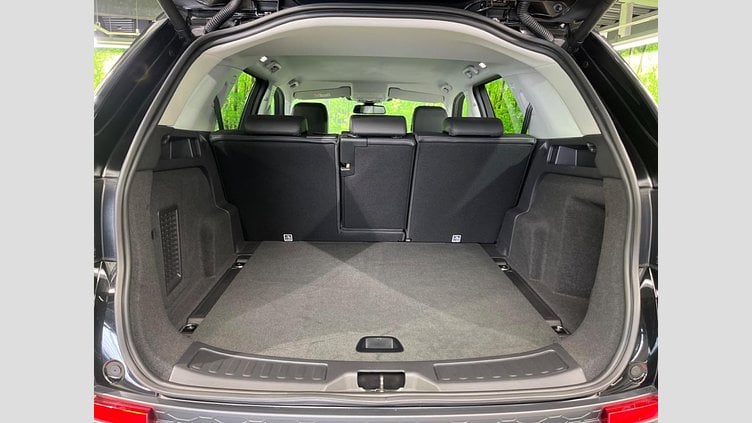 2015 認定中古車 Land Rover Discovery Sport Santorini Black 2.0 litre Si4 Petrol HSE