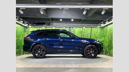 F-Pace 27