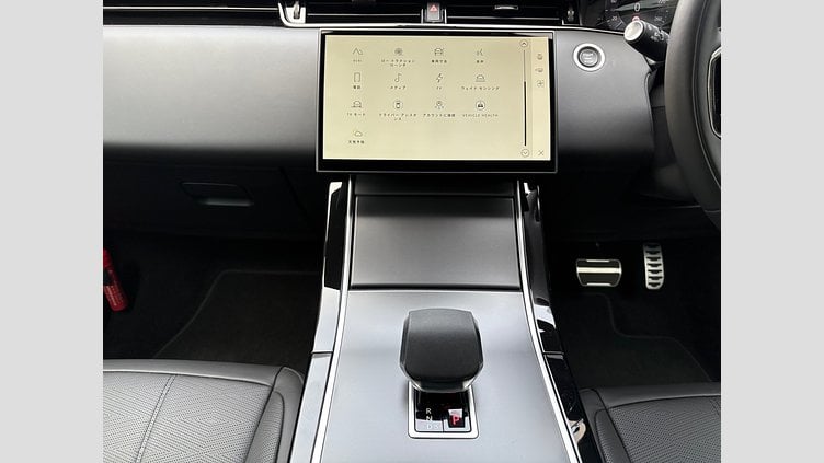 2024 認定中古車 Land Rover Range Rover Evoque カルパチアングレイ P300eプラグインハイブリッド（ガソリン） スタンダードホイールベース DYNAMIC HSE