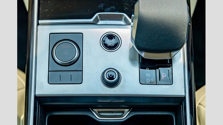 2023 認定中古車 Land Rover Range Rover バトゥミゴールド P530 AWD（AT） スタンダードホイールベース HSE